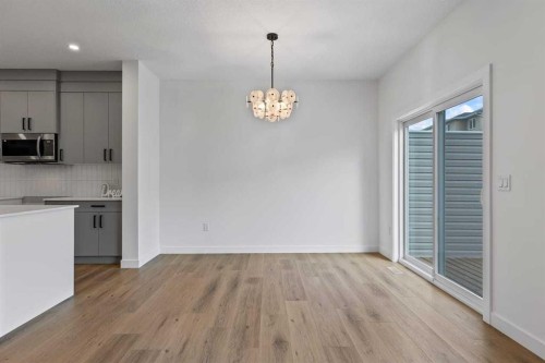90 Heritage Circle, Cochrane, AB - Indoor Photo Showing Kitchen