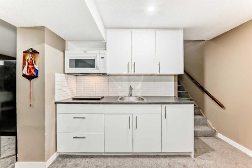 707 Malvern Drive Ne, Calgary, AB - Indoor