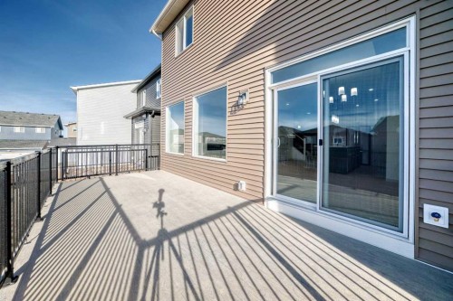31 Lucas Passage Nw, Calgary, AB - Outdoor