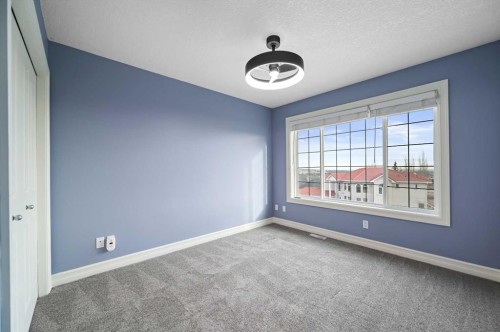 5619 Coach Hill Road Sw, Calgary, AB - Indoor Photo Showing Other Room