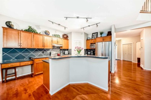 11931 Valley Ridge Drive Nw, Calgary, AB - Indoor Photo Showing Kitchen