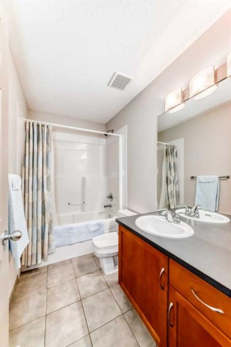 11931 Valley Ridge Drive Nw, Calgary, AB - Indoor Photo Showing Bathroom