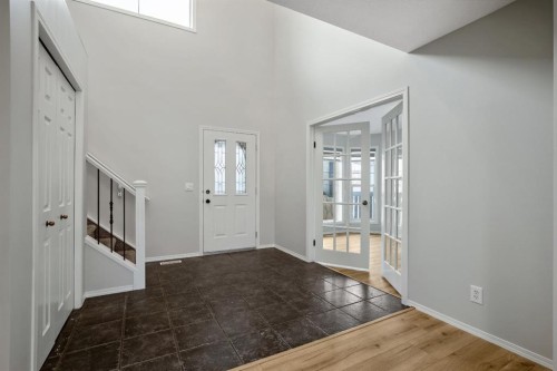 104 Cove Crescent, Chestermere, AB - Indoor Photo Showing Other Room