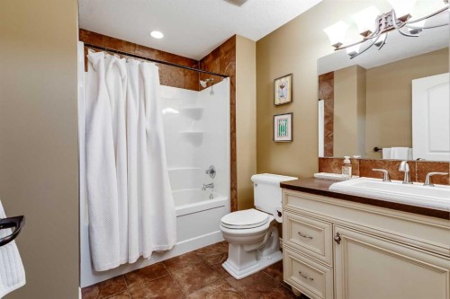 213 Silverado Ranch Manor Sw, Calgary, AB - Indoor Photo Showing Bathroom