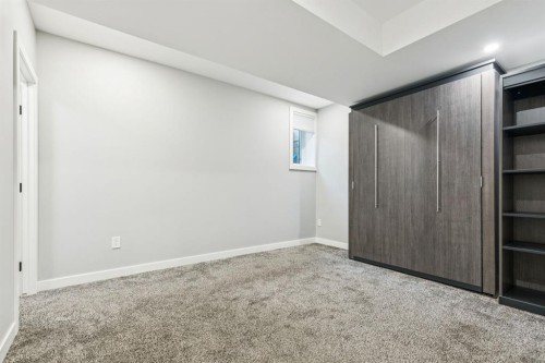 2918 6 Avenue Nw, Calgary, AB - Indoor Photo Showing Other Room