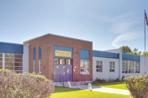 2918 6 Avenue Nw, Calgary, AB - Outdoor