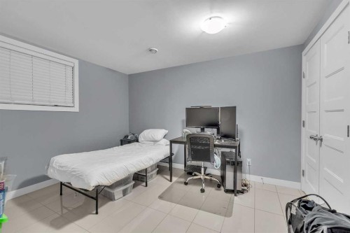 109 Hudson Road Nw, Calgary, AB - Indoor