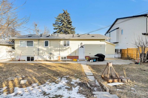 109 Hudson Road Nw, Calgary, AB - Outdoor