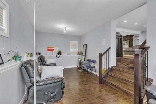 109 Hudson Road Nw, Calgary, AB - Indoor Photo Showing Other Room