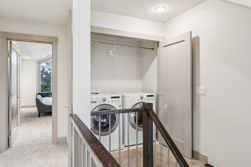 3922 19 Street Sw, Calgary, AB - Indoor Photo Showing Laundry Room