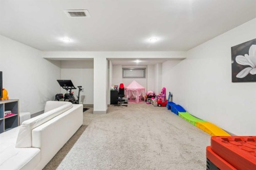 3922 19 Street Sw, Calgary, AB - Indoor Photo Showing Other Room