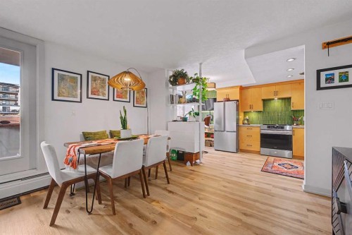 301-1309 14 Avenue Sw, Calgary, AB - Indoor