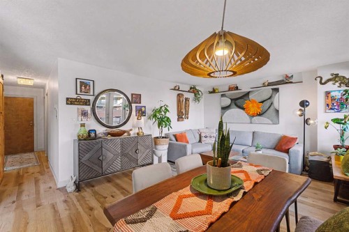 301-1309 14 Avenue Sw, Calgary, AB - Indoor Photo Showing Dining Room