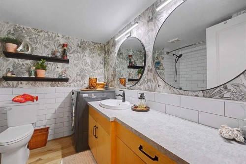 301-1309 14 Avenue Sw, Calgary, AB - Indoor Photo Showing Other Room