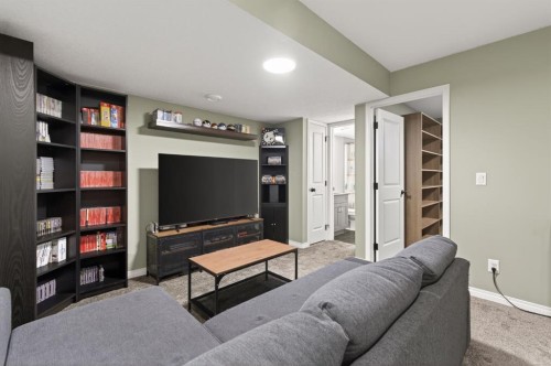 247 Belmont Heath Sw, Calgary, AB - Indoor