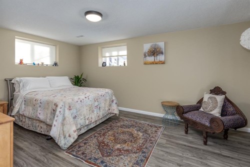 321 De Foras Close Nw, High River, AB - Indoor Photo Showing Bedroom