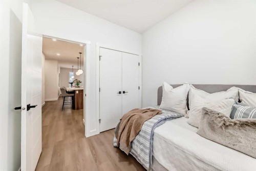 8530 Bowness Road Nw, Calgary, AB - Indoor Photo Showing Bedroom