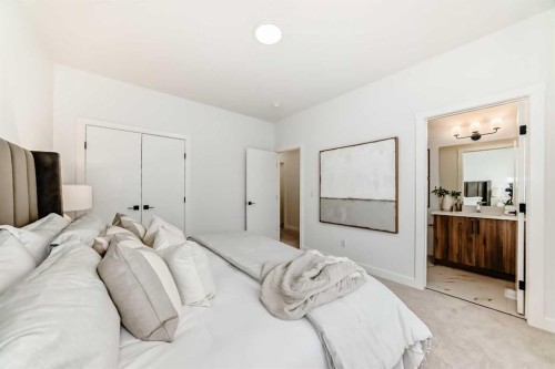 8530 Bowness Road Nw, Calgary, AB - Indoor Photo Showing Bedroom