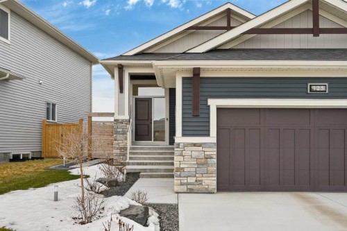 125 Amery Crescent, Crossfield, AB 