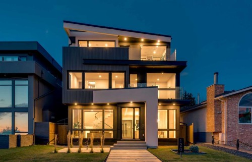 120 13 Street Ne, Calgary, AB - Outdoor With Balcony With Facade