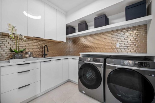 120 13 Street Ne, Calgary, AB - Indoor Photo Showing Laundry Room