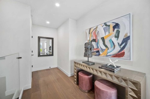 120 13 Street Ne, Calgary, AB - Indoor Photo Showing Other Room