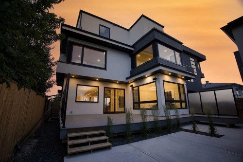 120 13 Street Ne, Calgary, AB - Outdoor