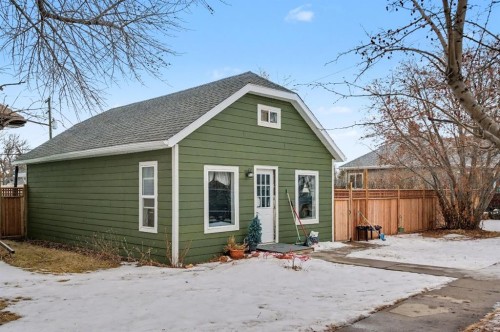 215 5 Avenue Se, Three Hills, AB - Outdoor