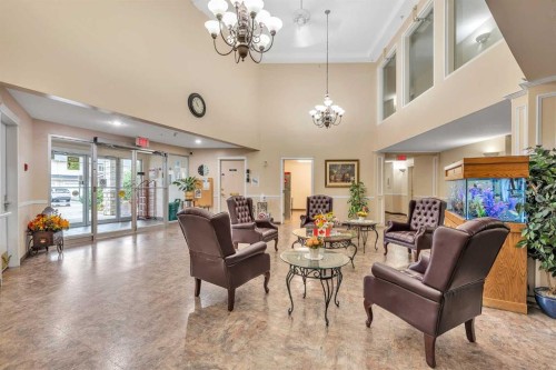 3340-6818 Pinecliff Grove Ne, Calgary, AB - Indoor