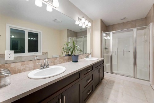 2050 High Country Rise, High River, AB - Indoor Photo Showing Bathroom
