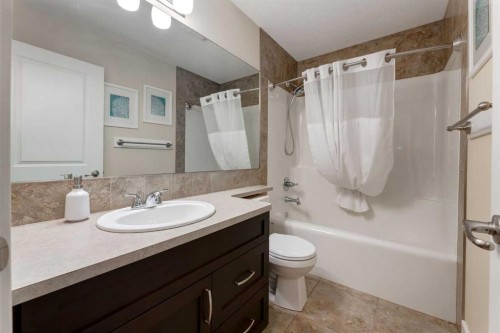 2050 High Country Rise, High River, AB - Indoor Photo Showing Bathroom