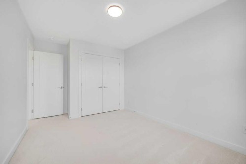 293 Dawson Way, Chestermere, AB - Indoor Photo Showing Other Room