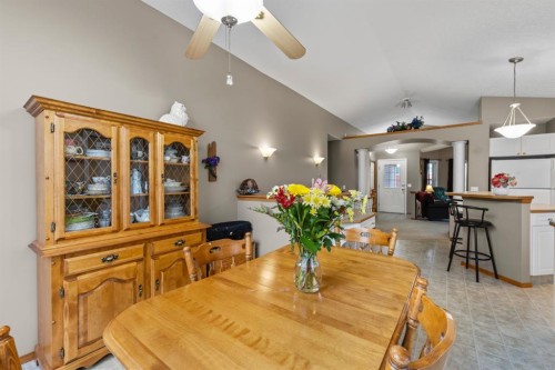 161 West Lakeview Drive, Chestermere, AB - Indoor Photo Showing Dining Room