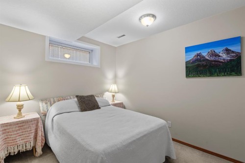 161 West Lakeview Drive, Chestermere, AB - Indoor Photo Showing Bedroom