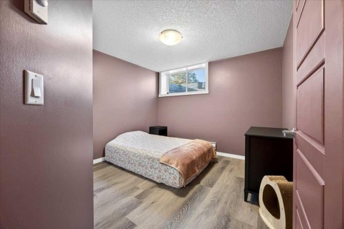 216-474 Seton Circle Se, Calgary, AB - Indoor Photo Showing Bedroom