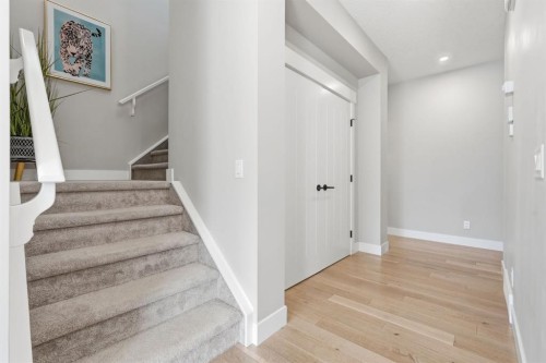 19 Masters Green Se, Calgary, AB - Indoor Photo Showing Other Room