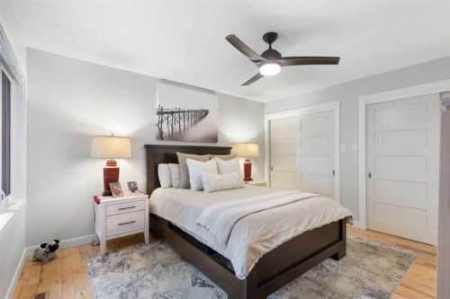 825-860 Midridge Drive Se, Calgary, AB - Indoor Photo Showing Bedroom