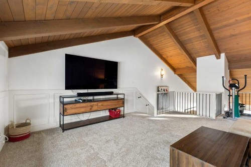 825-860 Midridge Drive Se, Calgary, AB - Indoor