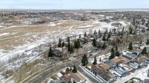 825-860 Midridge Drive Se, Calgary, AB - Outdoor With View