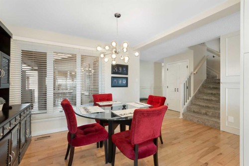 825-860 Midridge Drive Se, Calgary, AB - Indoor Photo Showing Dining Room