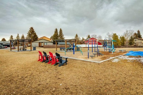 119 Whiteridge Place Ne, Calgary, AB - Outdoor