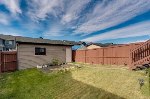 301 Skyview Ranch Drive Ne, Calgary, AB - Outdoor