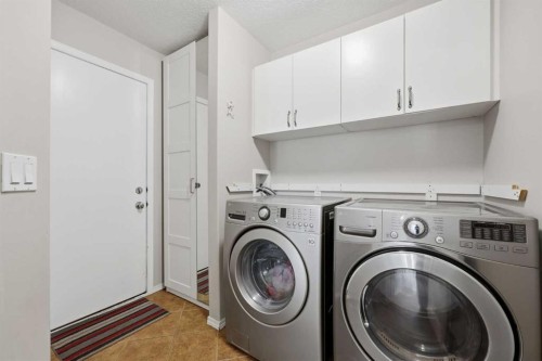 307 Valley Crest Court Nw, Calgary, AB - Indoor Photo Showing Laundry Room