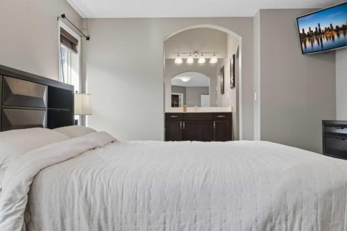 307 Valley Crest Court Nw, Calgary, AB - Indoor Photo Showing Bedroom
