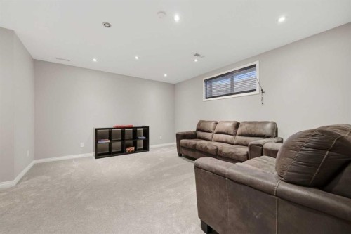 307 Valley Crest Court Nw, Calgary, AB - Indoor