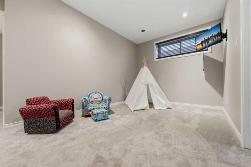 307 Valley Crest Court Nw, Calgary, AB - Indoor Photo Showing Other Room