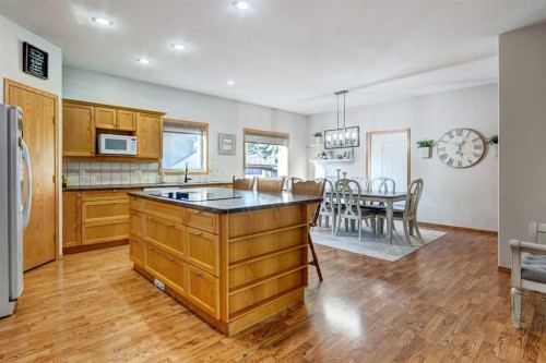 201 Aspen Way, Vulcan, AB 