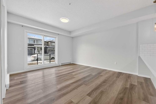 1106-33 Carringham Gate Nw, Calgary, AB - Indoor Photo Showing Other Room