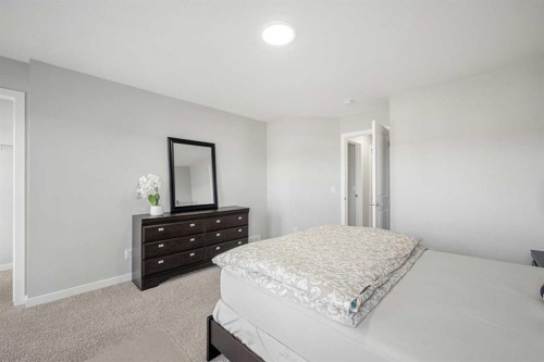 237 Walgrove Boulevard Se, Calgary, AB - Indoor Photo Showing Bedroom