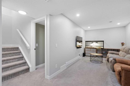 96 Emberside Glen, Cochrane, AB - Indoor